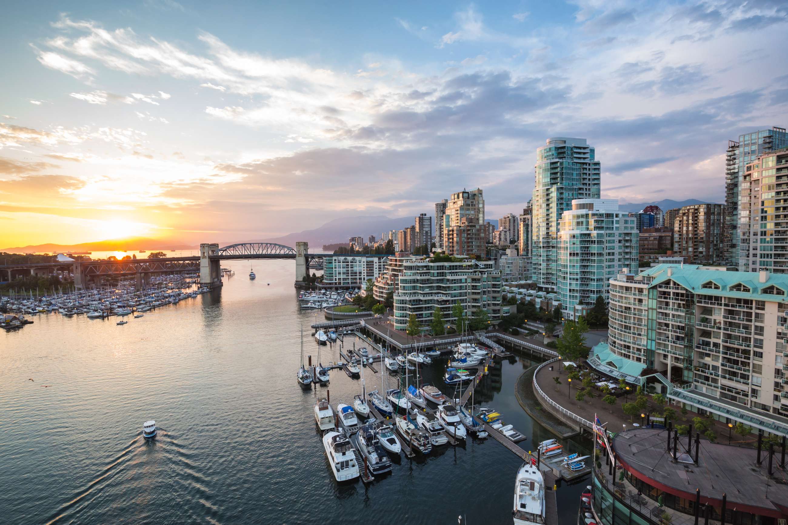 Vancouver Private Tours and Vancouver Small Group Tours
