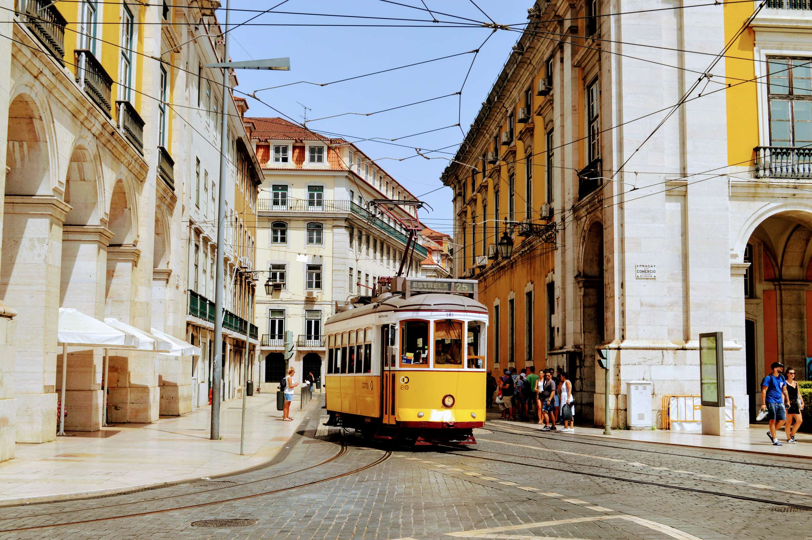 Private Lisbon and Sintra Walking Tours with Expert Guides